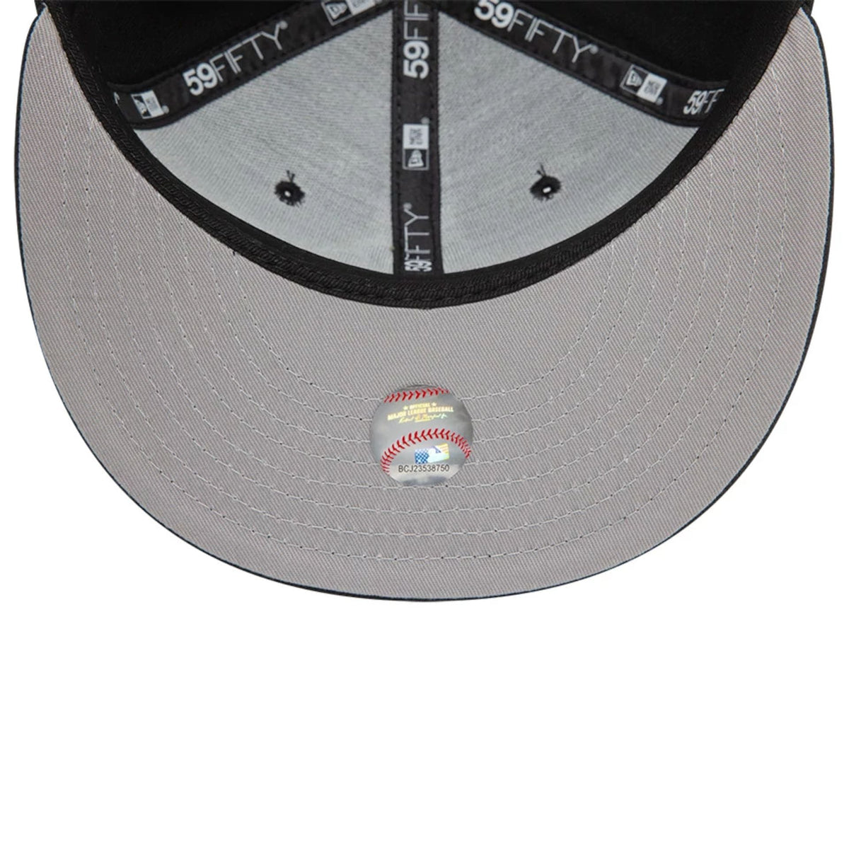 New York Yankees MLB Heart Icon Black 59FIFTY Fitted Cap